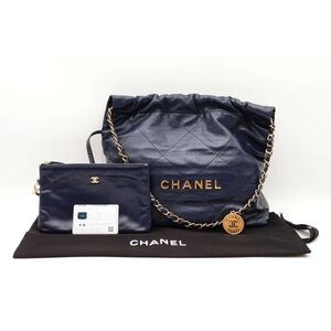 Chanel 22 Tote Bag In Navy Blue Diamond-quilted Shiny Calfskin